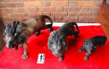 Three mahogany wooden lions - wooden,