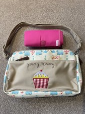 ?SMALL YUMMY MUMMY CUPCAKE BABY CHANGING DIAPER BAG & MAT PERFECT FOR PRAM?