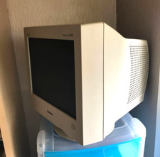 Vintage  Sony  Trinitron   CPD-E 100P Computer Display Monitor 14 inches screen