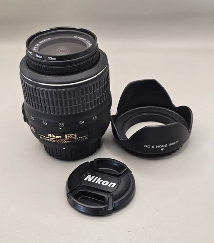 Mint nikon dx nikkor - af-s,