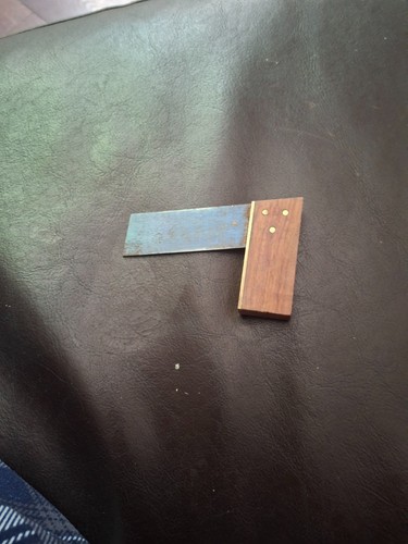 Dovetail square rosewood and