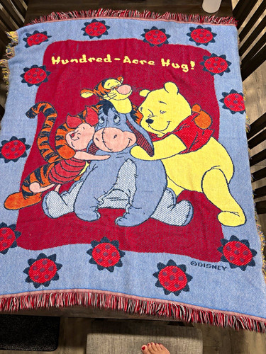 Disney winnie the pooh - winnie, crib