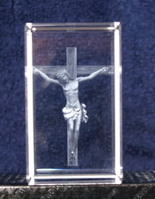 CRYSTAL LASER BLOCK CHRIST ON