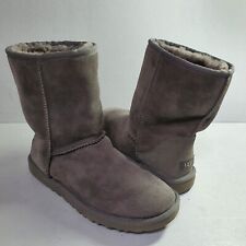 UGG Boots Classic Bailey Ankle boots Suede Sheepskin Size UK 6.5 US 8 Grey