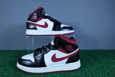 Nike Air Jordan 1 Mid Shoes
