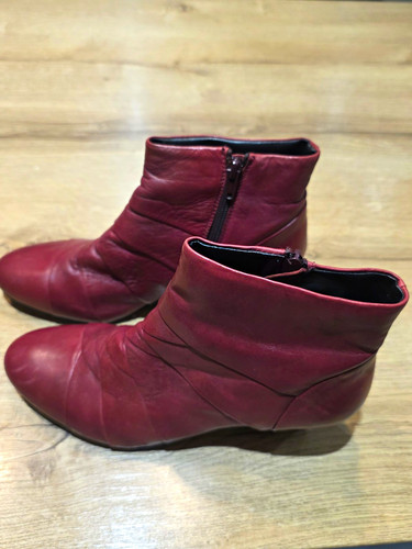 Lotus burgundy red - burgundy,
