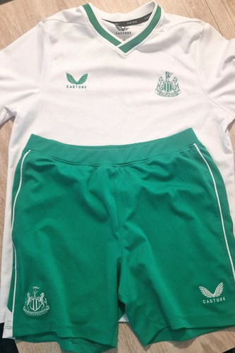 Newcastle united junior - newcastle,