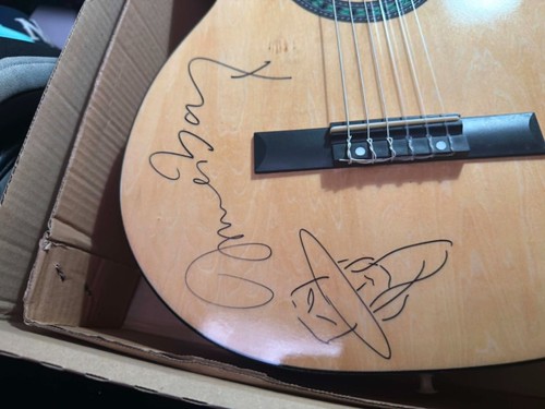 James bay authentic signed - james,