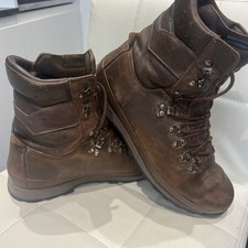 Altberg Defender Brown Leather