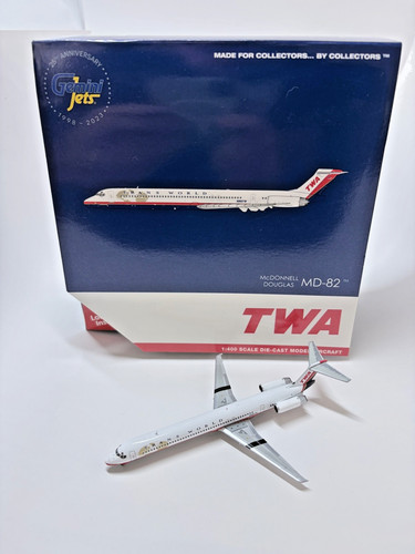 Gemini jets 400 - 1:400, md-82