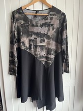 Yong Kim Tunic - Size 12
