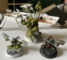 Warhammer 40K - Orks - CONVERTED Runtherd + Grot Gretchins (R42) Exc