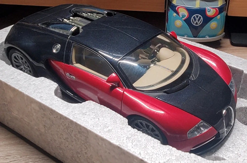 Autoart bugatti veyron - 1/18,