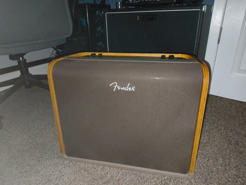 Fender acoustic pro amplifier - fender,