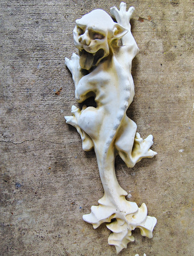 White gargoyle grotesque - gargoyle/grotesque, wall