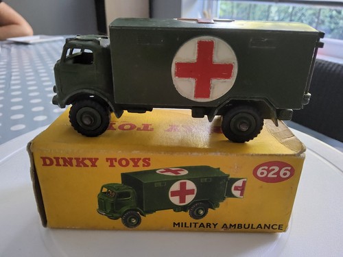 Dinky 626 military ambulance - dinky,