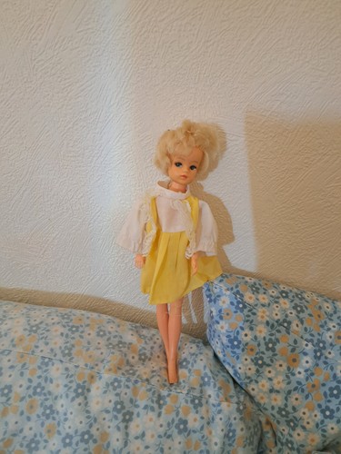 Vintage lady diana sindy doll - diana,