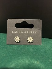 Laura Ashley Daisy Earrings