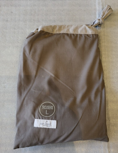Lufthansa first class pyjama - first,