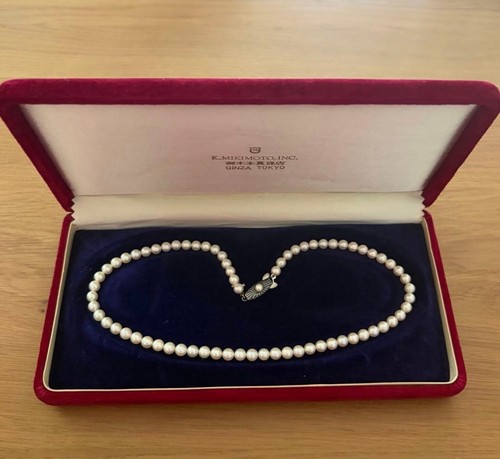 Mikimoto akoya pearl necklace - akoya,