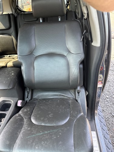 Front seat left - seat, nissan