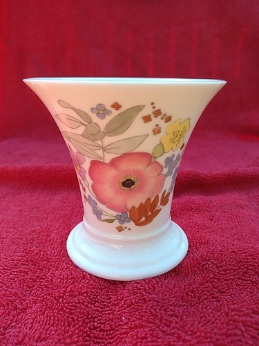 Wedgewood sweet meadow - sweet,