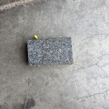 Buff  / Silver Granite cobble