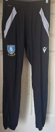 Mens football track - football,