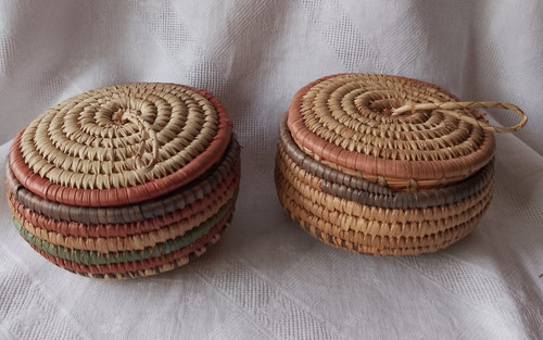 Pair small seagrass - a,