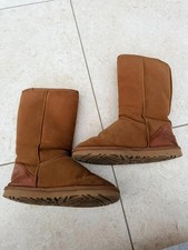 UGG Chestnut Brown Classic