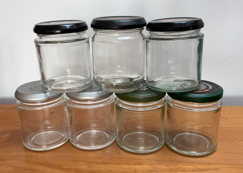 200 glass jars screw on - ml,