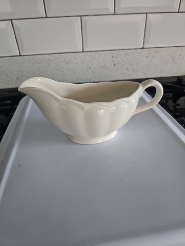 Grindley gravy boat cream - gravy,