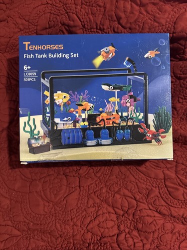 Large fish tank - fish,