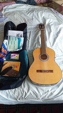 acoustic guitar used