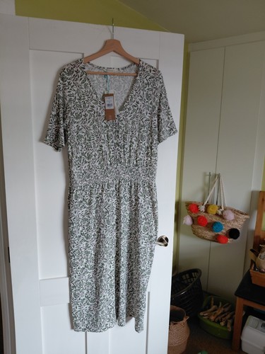 Bnwt woollovers shirred - shirred, waist