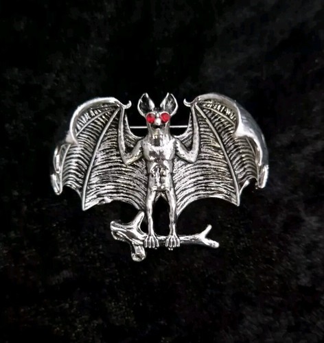 Gothic bat brooch vampire - bat,
