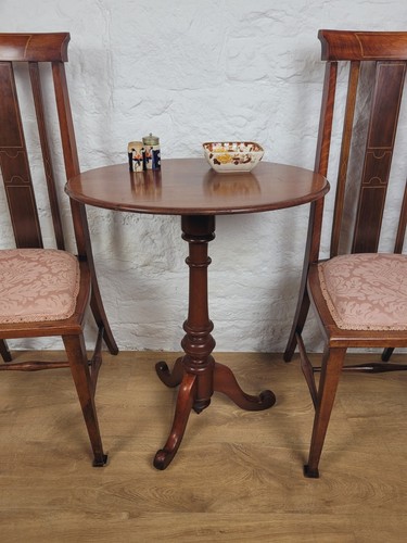 Victorian tilt top table - tilt,