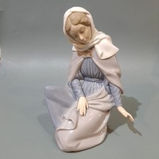 Nao By Lladro Figure Virgin