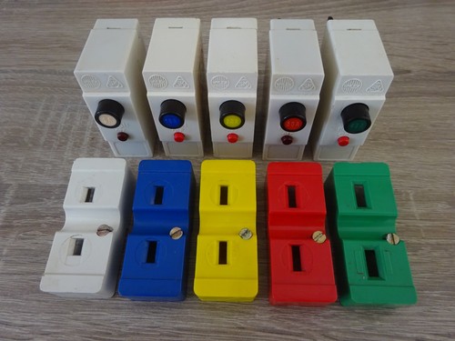 Wylex plug push button 5a - button,