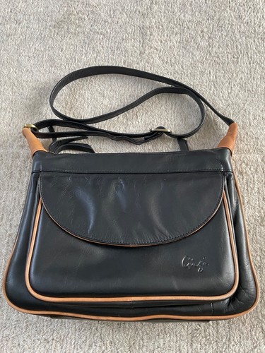Gigi leather handbag black