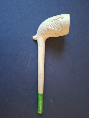 Antique clay pipe - antique, pipe.