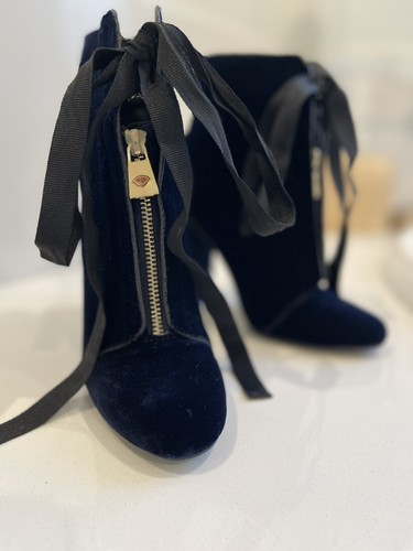 Zara size blue velvet like - zara, velvet-like