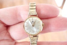 Vintage Ladies Boucherer Watch 18K Yellow Gold Swiss Works & Keeps Time 17 Jewel