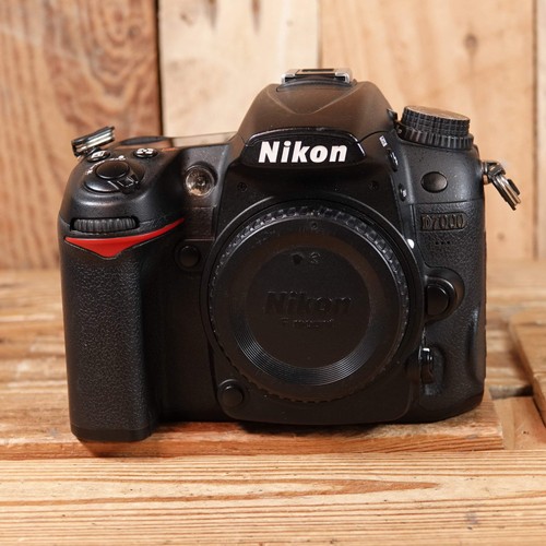 Used nikon d7000 - used, dslr