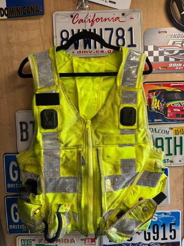 Genuine police hi vis - ⭐, hi-vis