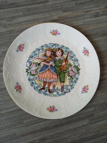Royal doulton 1981 - doulton☆,