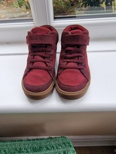 Clarks size 11 F  City Hop Burgundy Camo Kids, high top  trainers Boots, shoe  