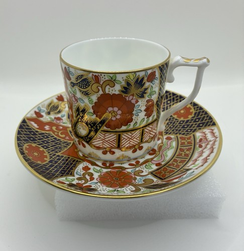 Royal crown derby curators - crown,