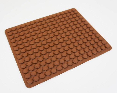 Small 10mm gum drop - 10mm, silicone