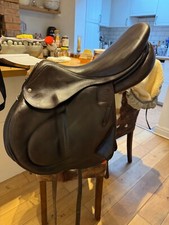 Childeric CFAP 18” buffalo brown saddle 